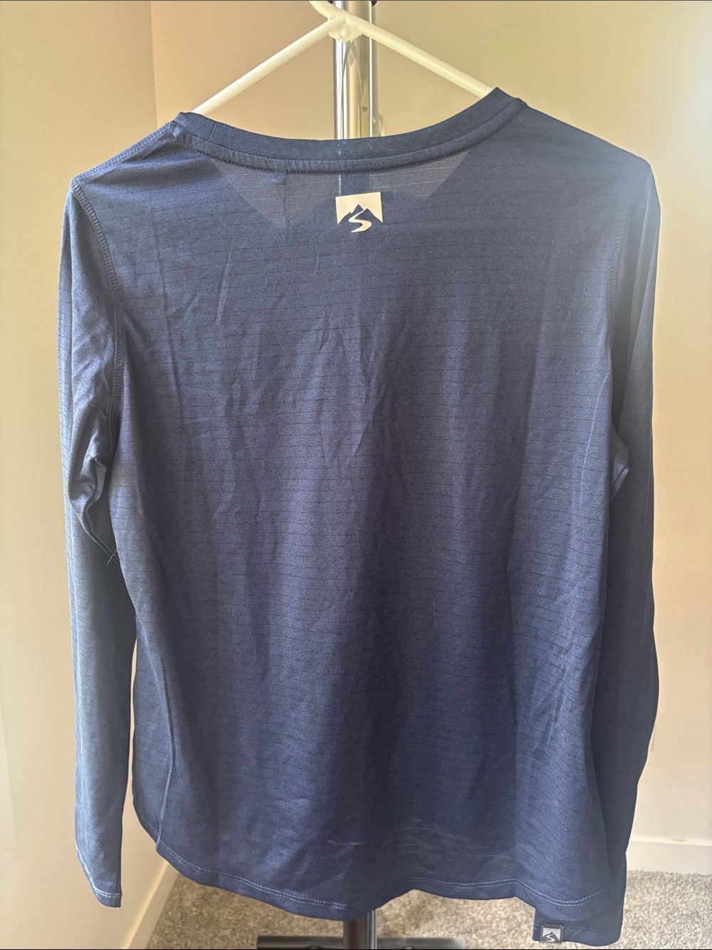 Storm Creek Women’s Long-Sleeve Crewneck Shirt - Navy - Picture 4 of 4